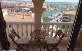 Apartamento De Calidad En Almerimar Con Excelente Vista Al Mar Y Buena Ubicacion